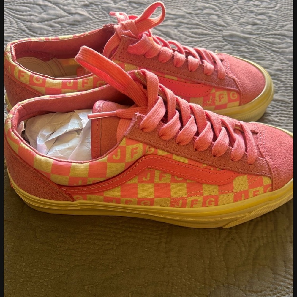 New Vans - Picture 3 of 7